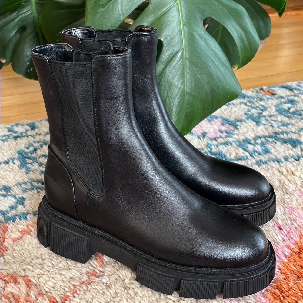 Zara Ganni look Lug Sole Black Real Leather Ankle Combat Boots, US 9/EUR 39